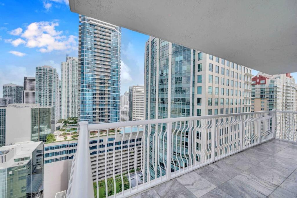 Iconic High Floor 3 Bedrooms In The Heart Of Miami Exterior foto