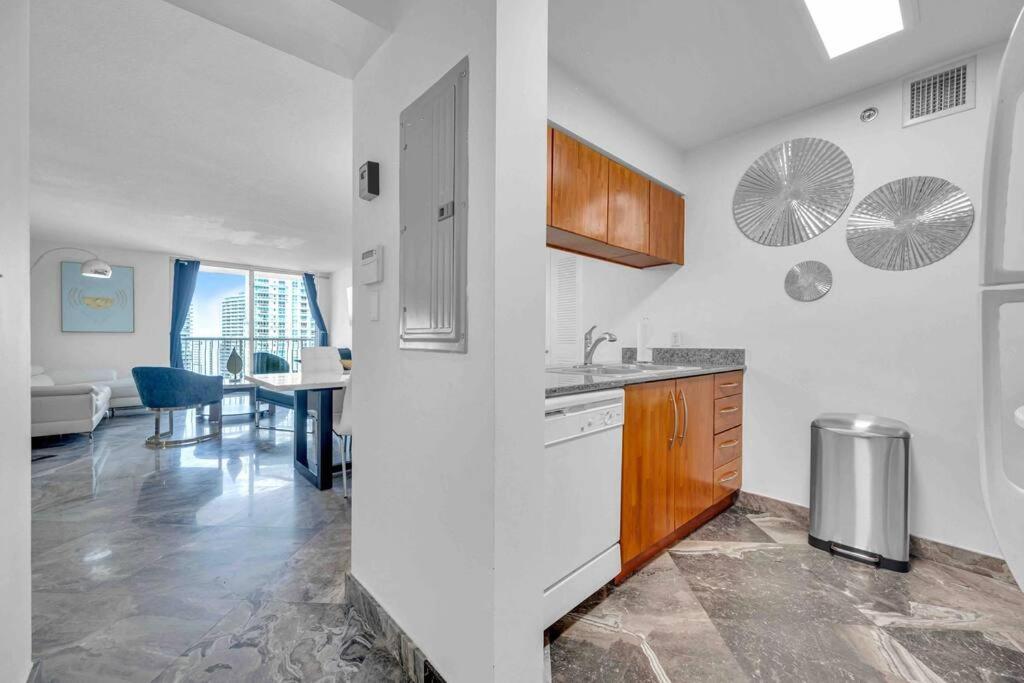 Iconic High Floor 3 Bedrooms In The Heart Of Miami Exterior foto