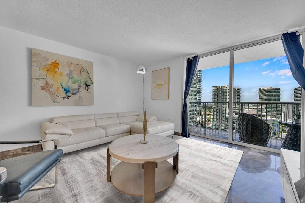 Iconic High Floor 3 Bedrooms In The Heart Of Miami Exterior foto