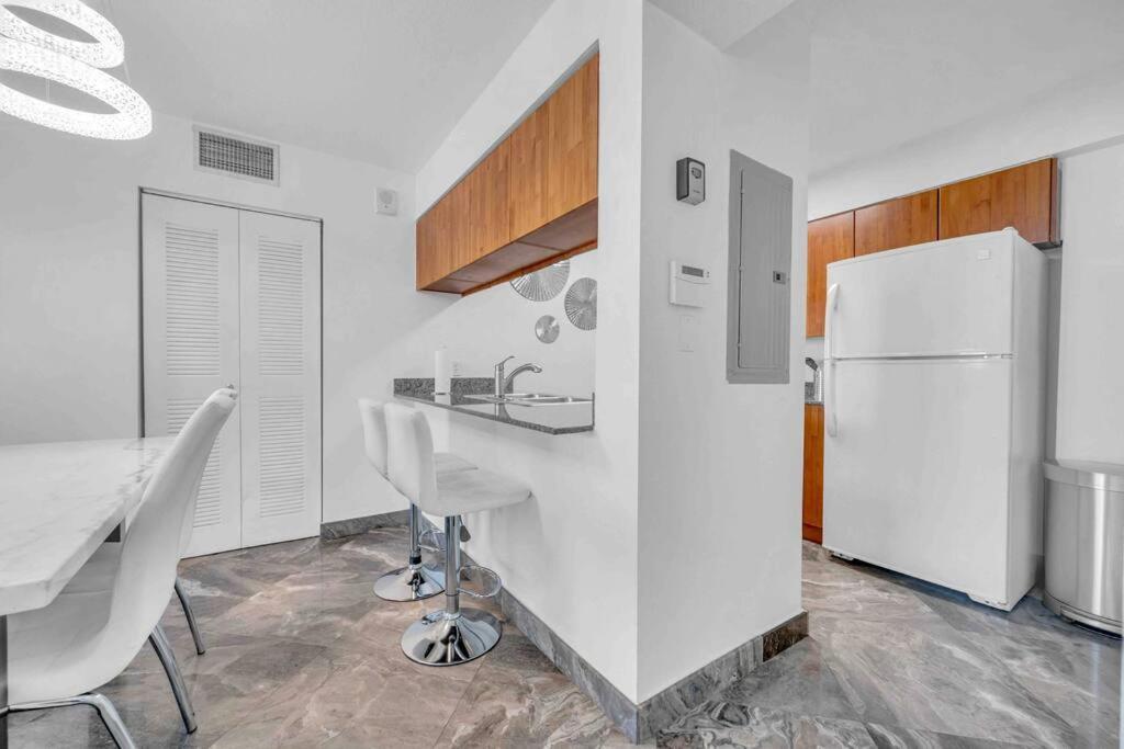 Iconic High Floor 3 Bedrooms In The Heart Of Miami Exterior foto